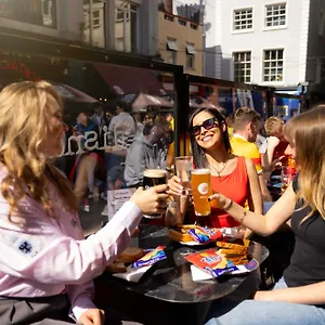 https://rezz.dublin-hotelsweb.com
