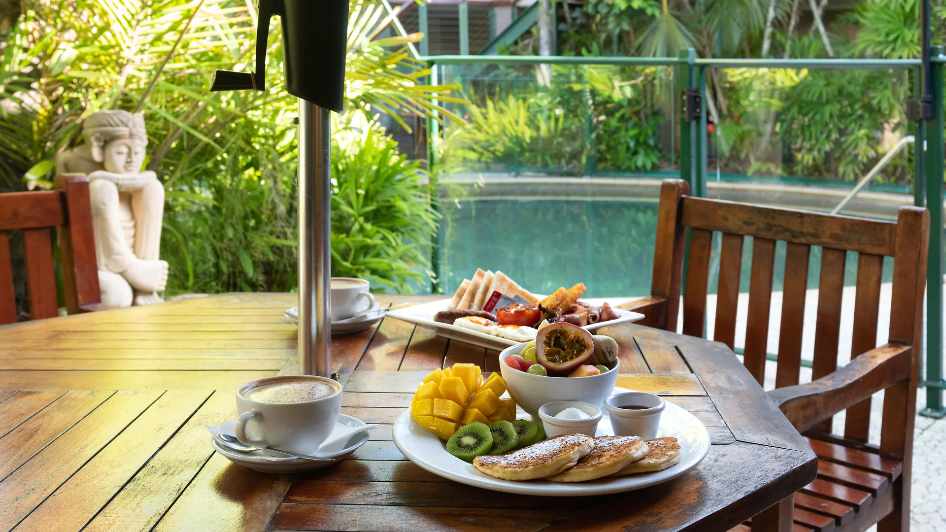 Bay Village Tropical Retreat&apartamentos Cairns Australia
