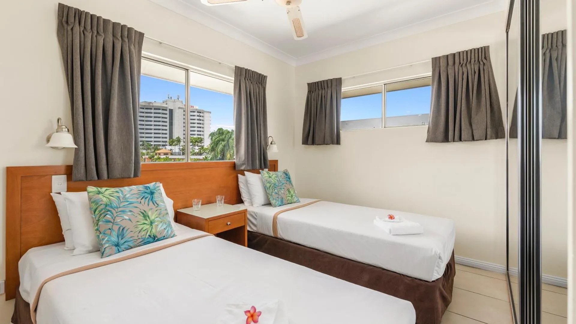 Bay Village Tropical Retreat&apartamentos Cairns 3*,