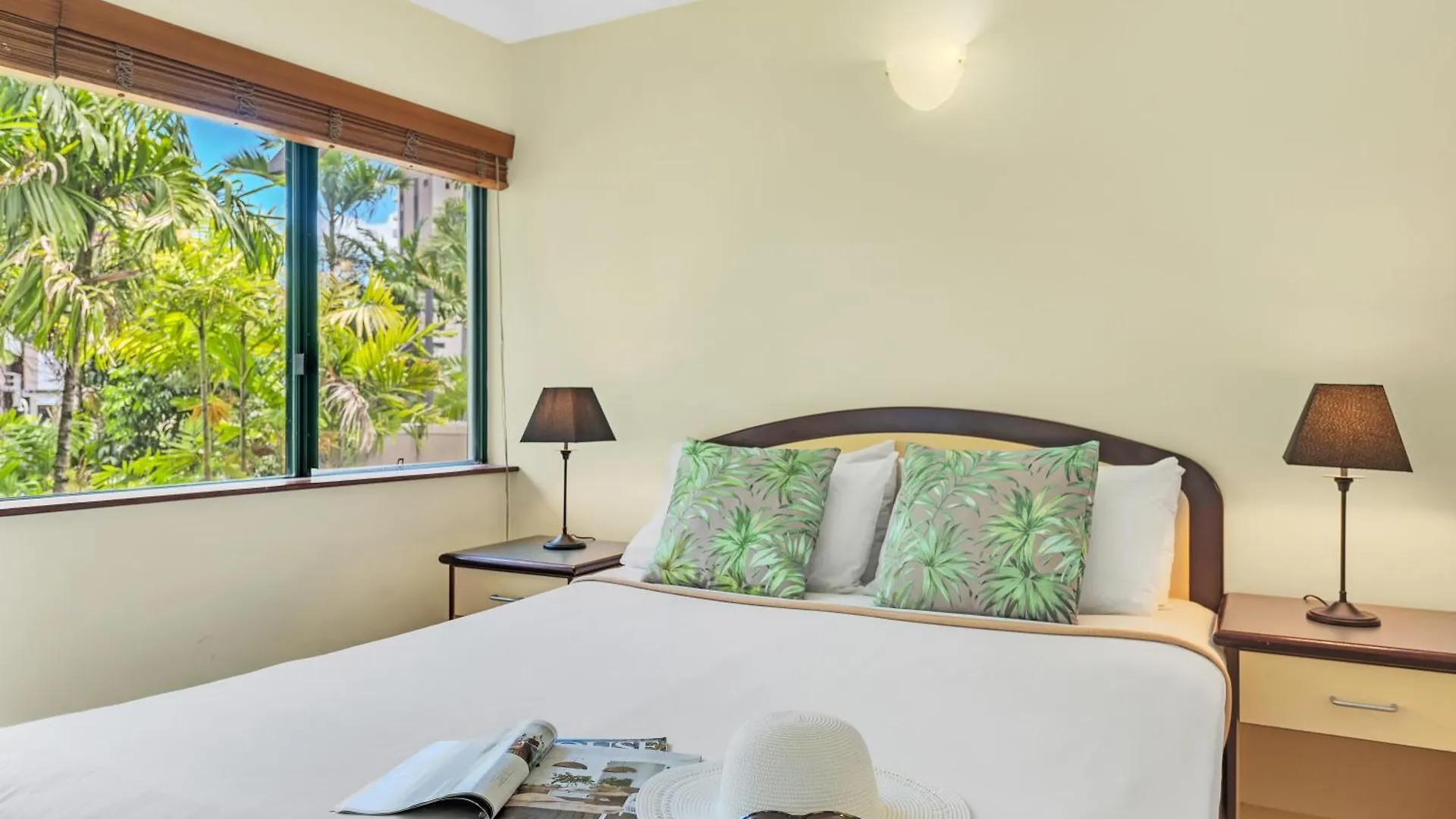 Apartahotel Bay Village Tropical Retreat&apartamentos Cairns