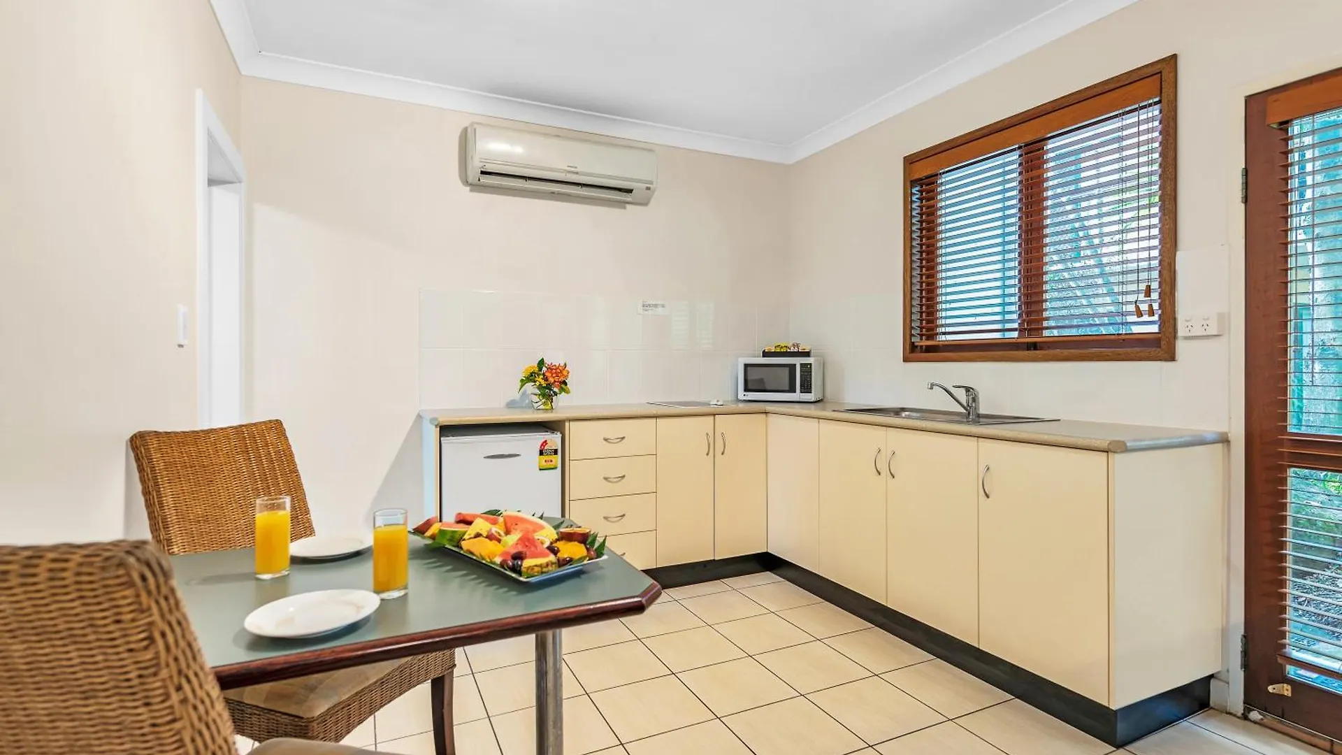 Apartahotel Bay Village Tropical Retreat&apartamentos Cairns